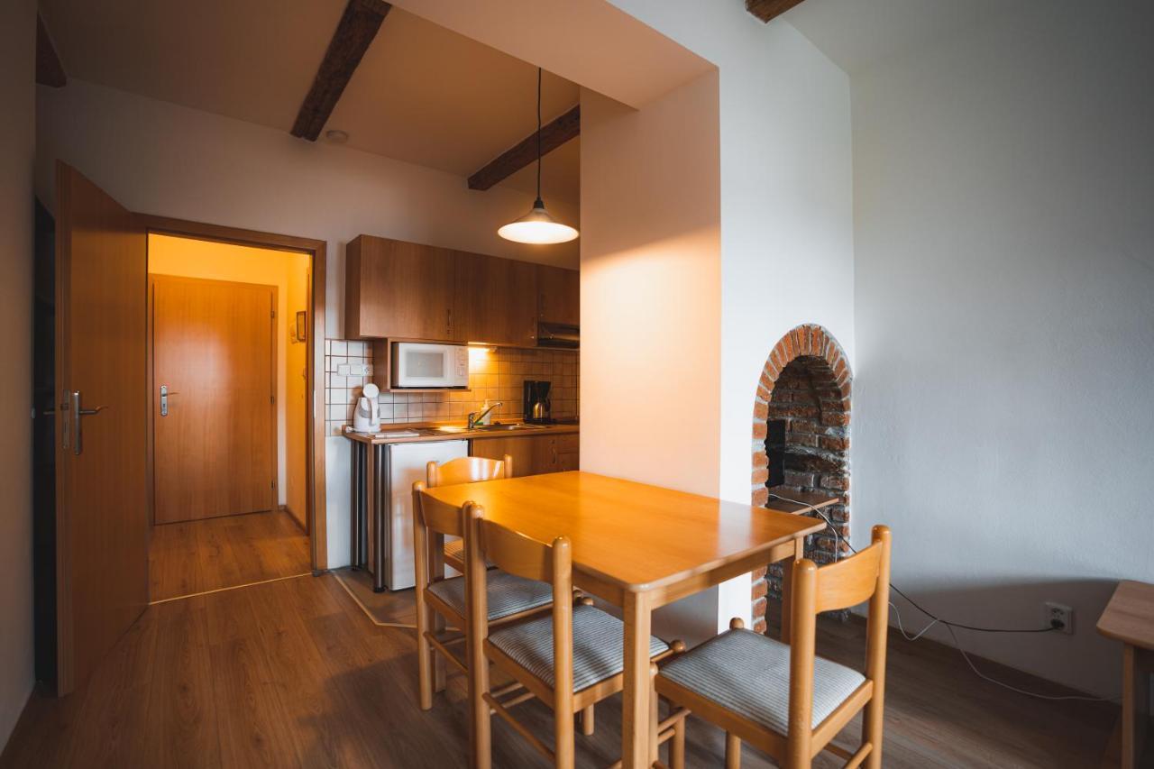 Apartment Jurica 86 *